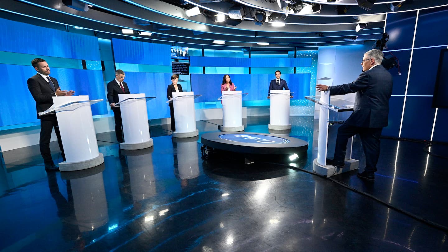 Un aperçu des engagements électoraux majeurs des cinq formations politiques québécoises