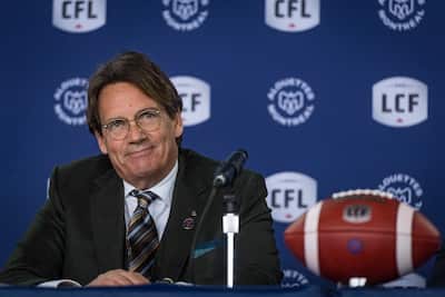 Pierre Karl Péladeau, durante a conferência de imprensa, anunciou que ele deveria ser proprietário de