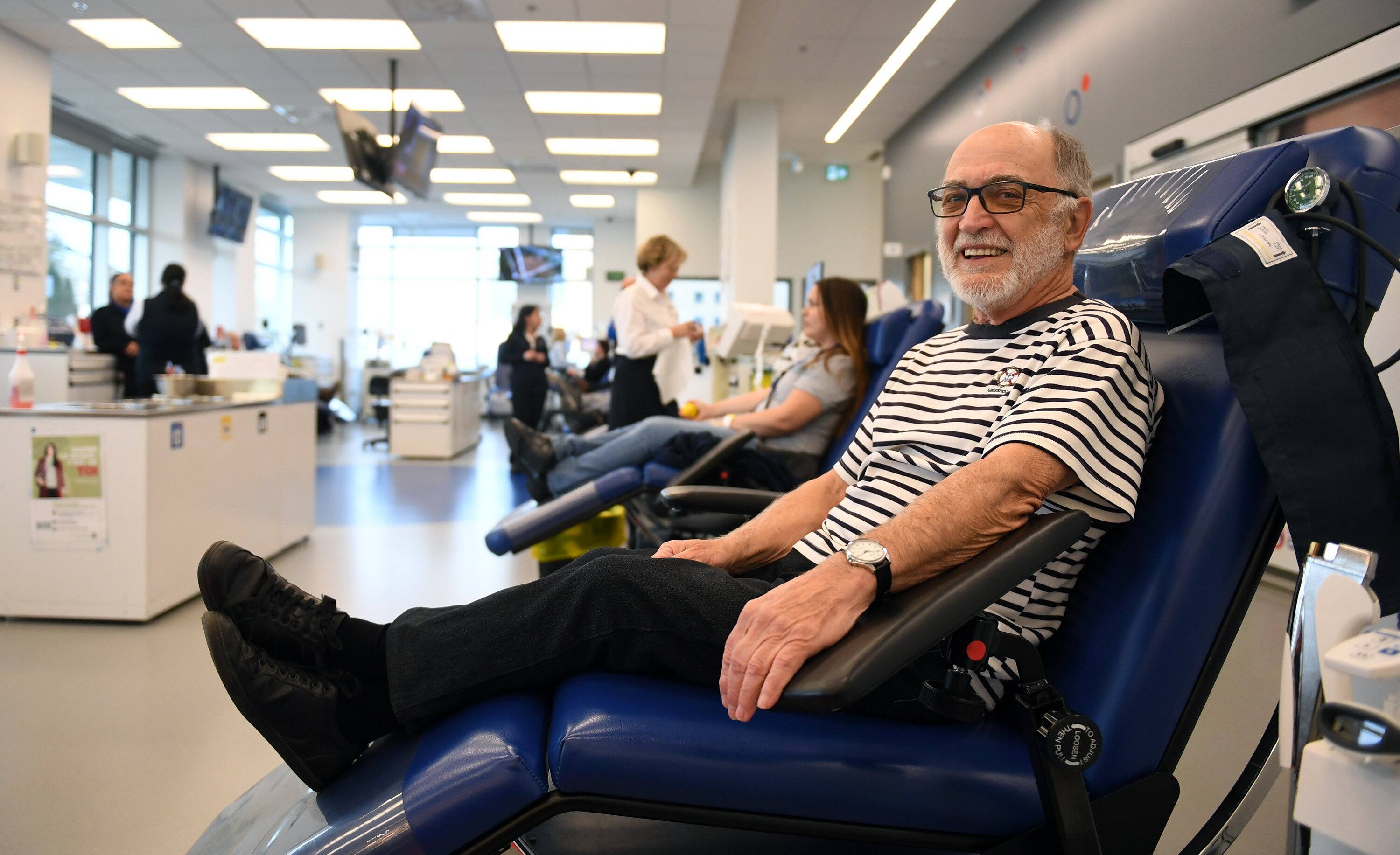 Un retrait&eacute; de Qu&eacute;bec fera son 1000e don de sang en 59 ans