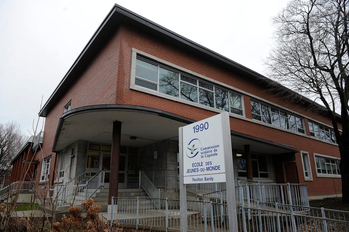 Une treizième école affectée par la COVID-19 à Québec | JDQ