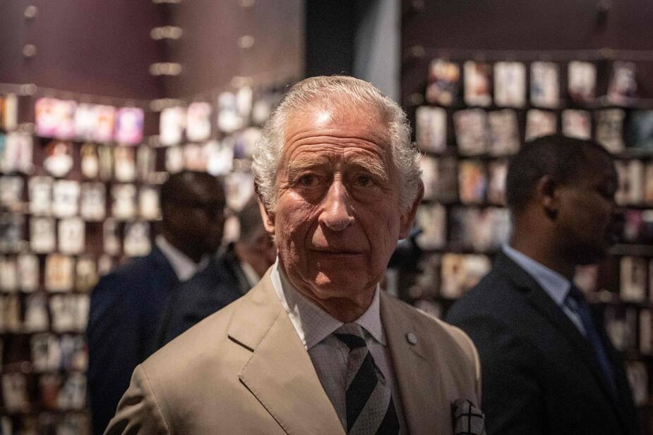 Image principale de l'article Le prince Charles aurait accepté une valise d'1M $