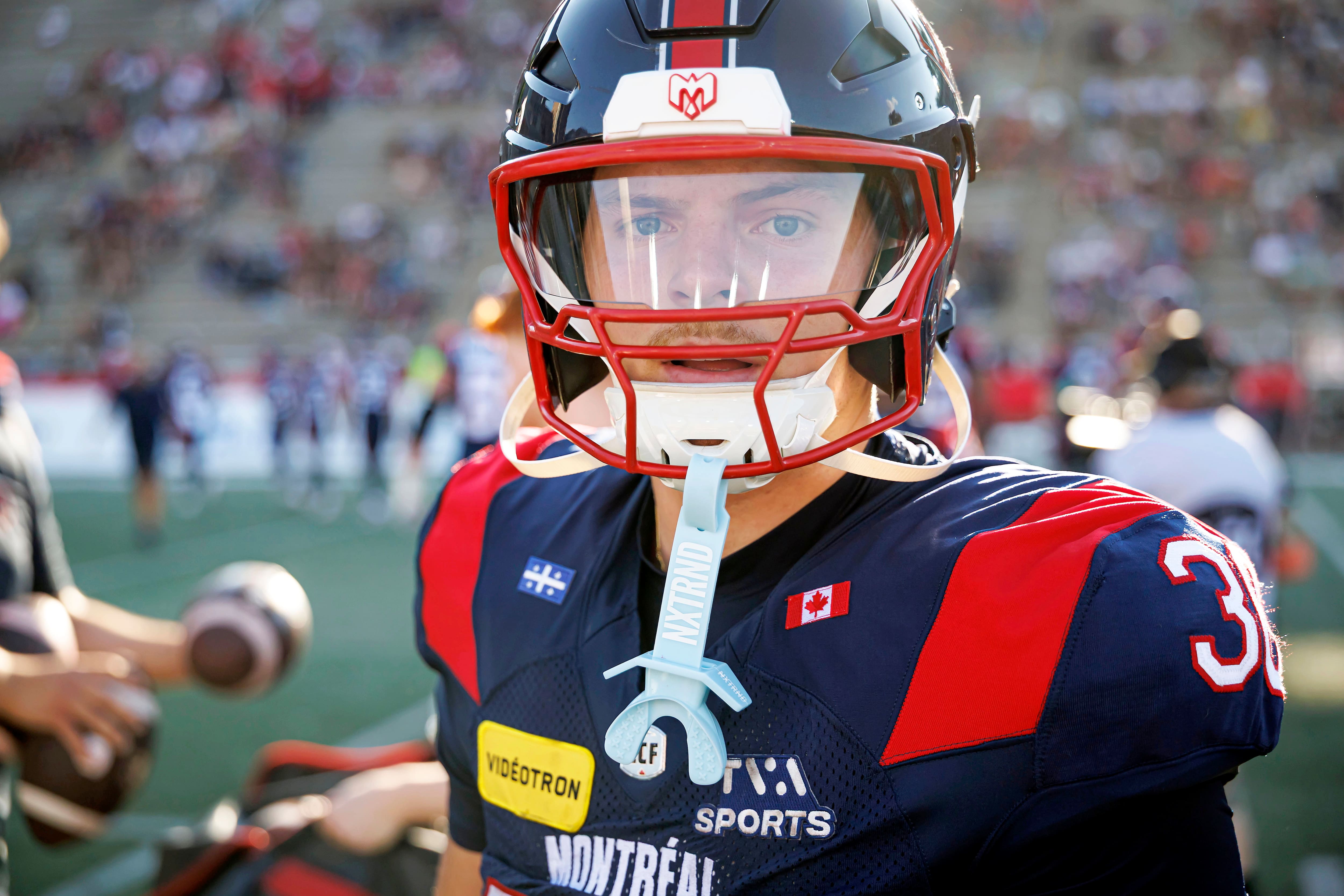 Un joueur des Alouettes a dû être opéré après un coup dans les testicules
