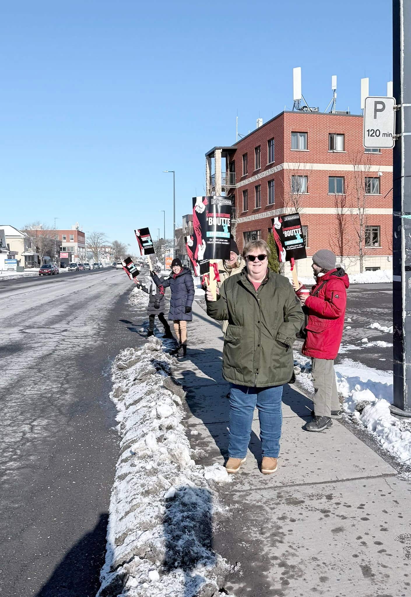 Guerre au Moyen-Orient: après un mois, les organismes ressentent l'impact de plein fouet