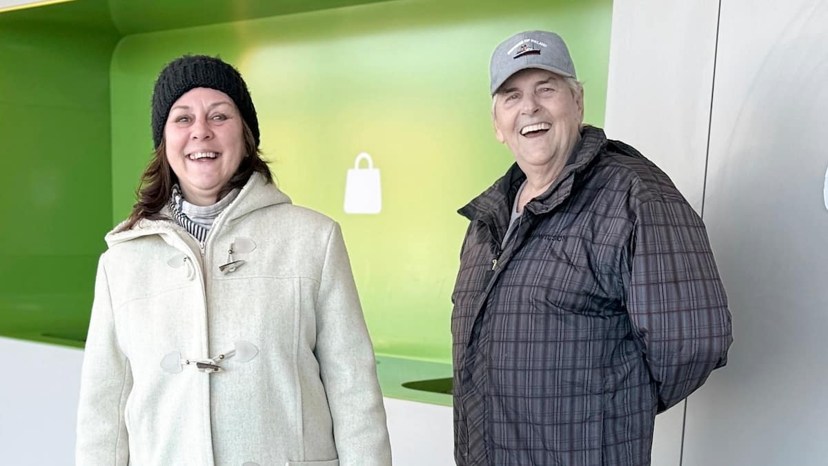 «Y’était temps que ça arrive»: les bouteilles de plastique sont consignées dès aujourd’hui au Québec pour 10 cents chacune