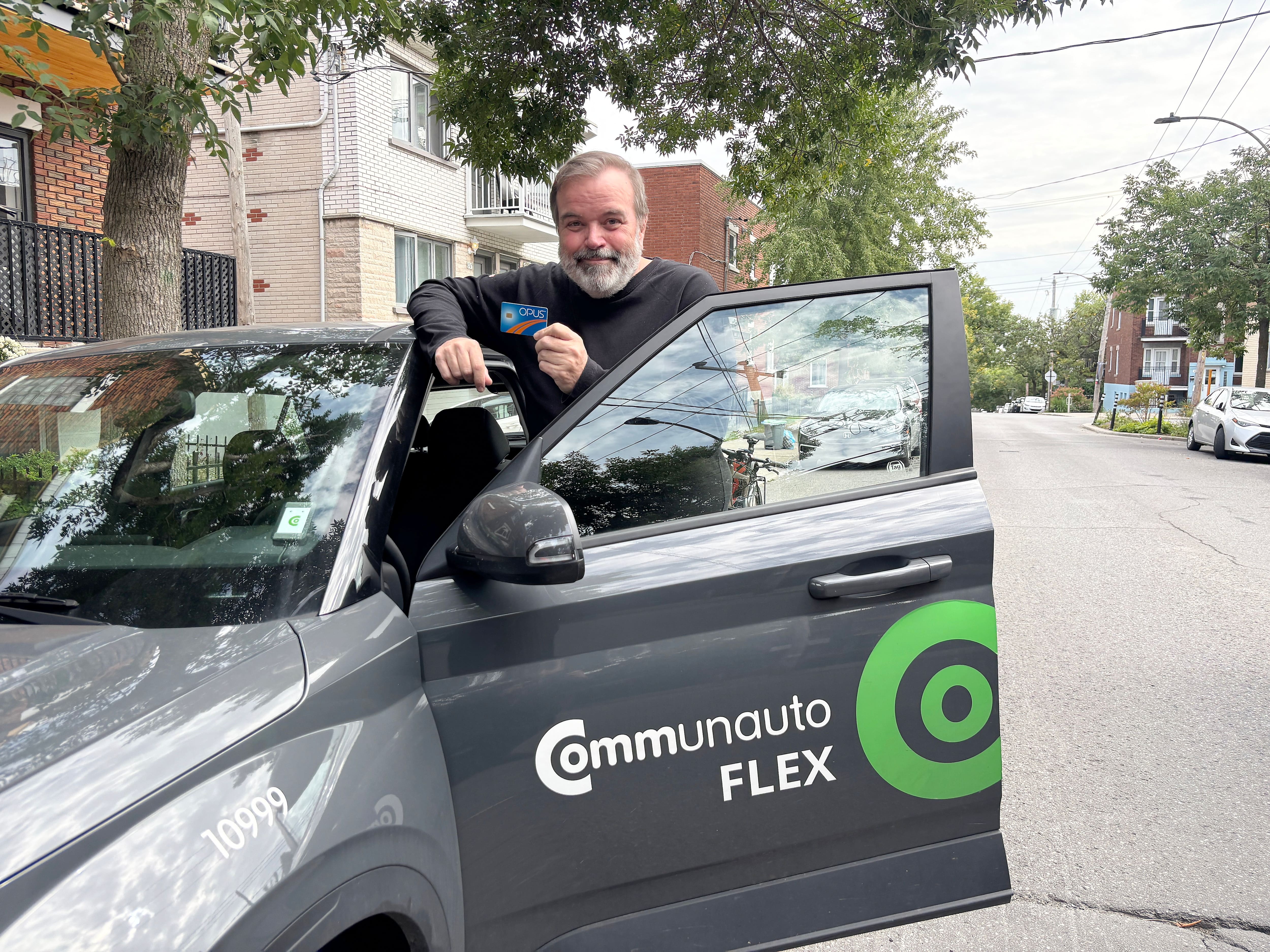 Il se débarrasse de sa voiture et économise maintenant 4000$ par année