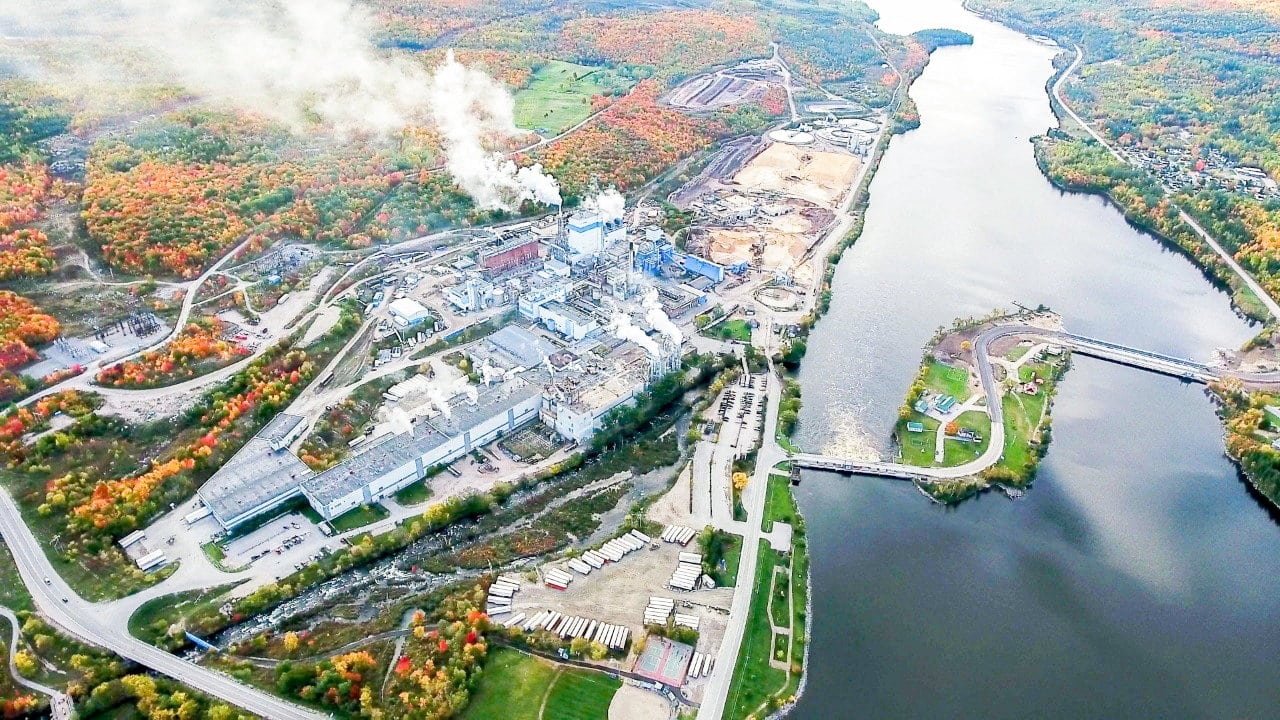 L'entreprise RYAM suspend ses activités en Abitibi-Témiscamingue face aux tarifs douaniers américains