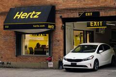 Aux États-Unis, les voitures de location deviennent rares et chères