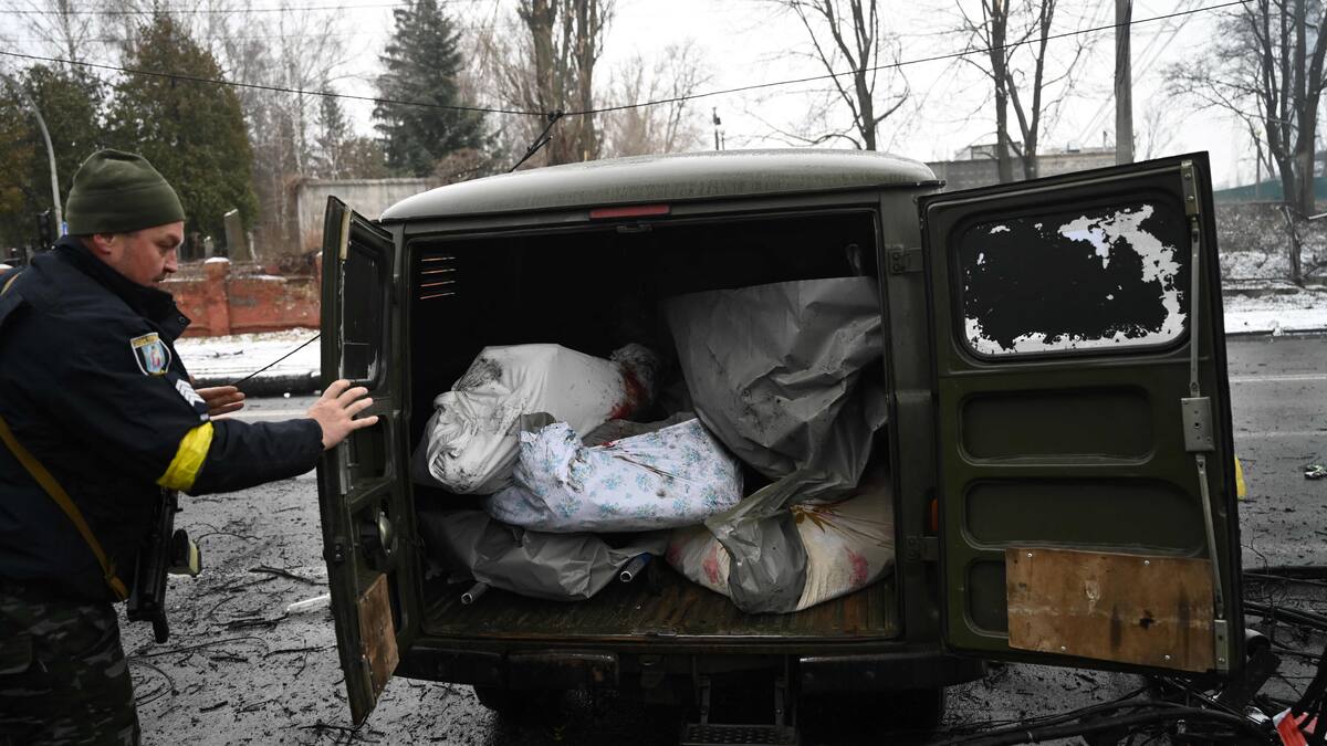 Bombardements aveugles, pertes civiles: craintes d'un bain de sang en Ukraine