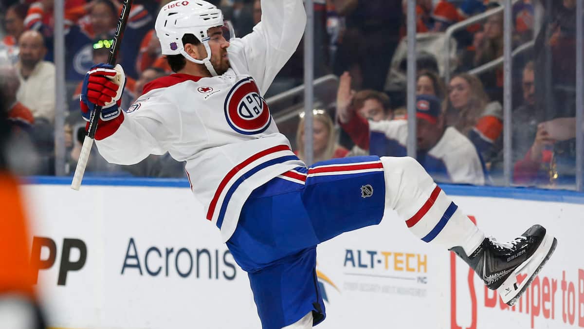 Une décision de Martin St-Louis a permis à Alex Newhook de transformer un négatif en positif