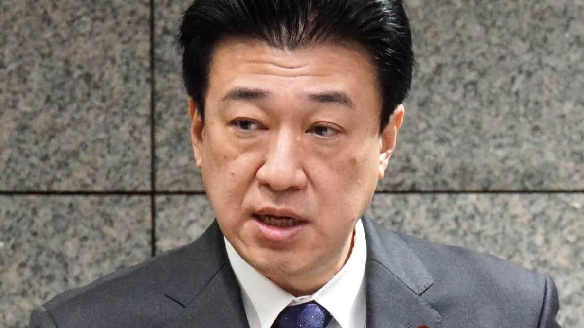 Two Japanese military helicopters crashed, one killed and seven missing Two Japanese military helicopters crashed, one killed and seven missing