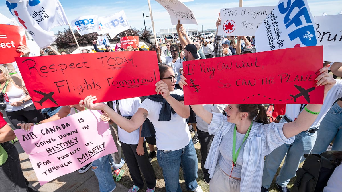 Salaire des agents de bord: le processus d’arbitrage commence chez Air Canada