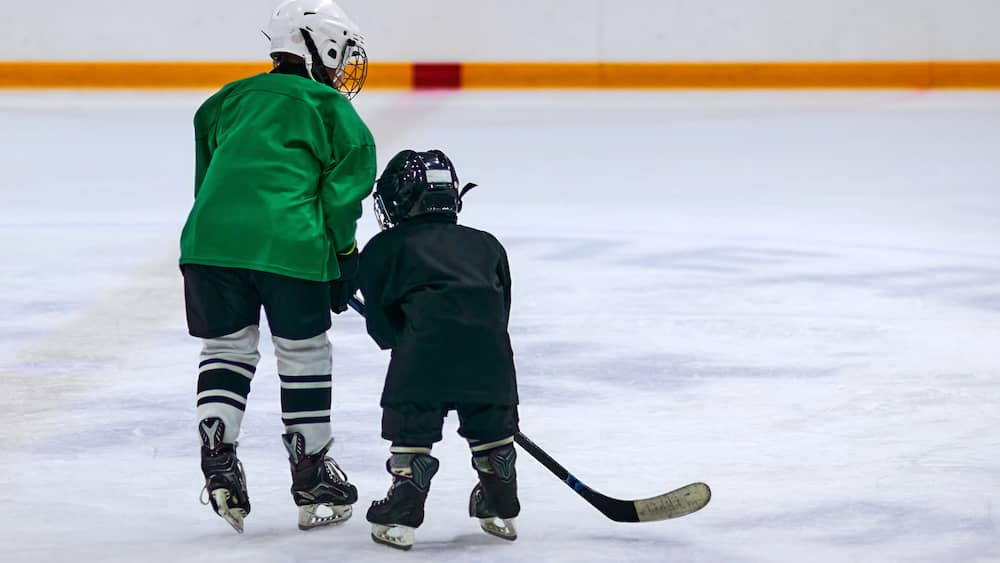 Plus de 13 000$ par année pour jouer au hockey: lettre ouverte d'un ancien du Canadien devenu papa
Plus de 13 000$ par année pour jouer au hockey: lettre ouverte d'un ancien du Canadien devenu papa