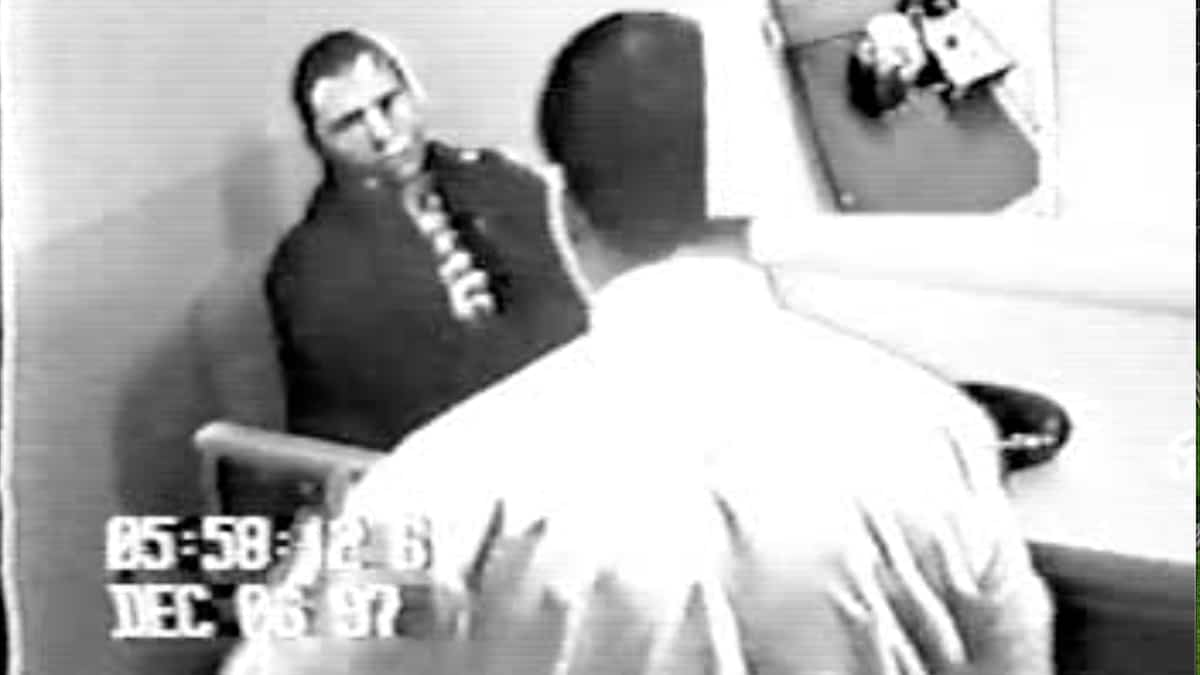 Voyez un extrait inédit de l'interrogatoire du délateur Stéphane «Godasse» Gagné avec l'enquêteur Robert Pigeon