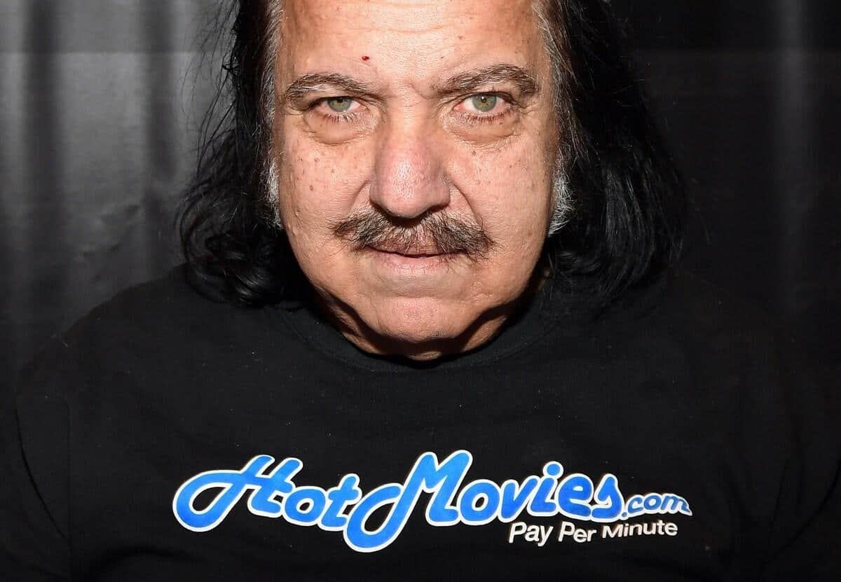 Accus&eacute; de viols, l&rsquo;acteur porno Ron Jeremy va passer des tests psychiatriques