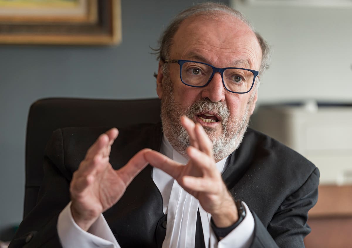 Le juge à la retraite qui a enquêté sur les allégations de «brownies» au PLQ a admis qu’il avait bien peu de pouvoirs.