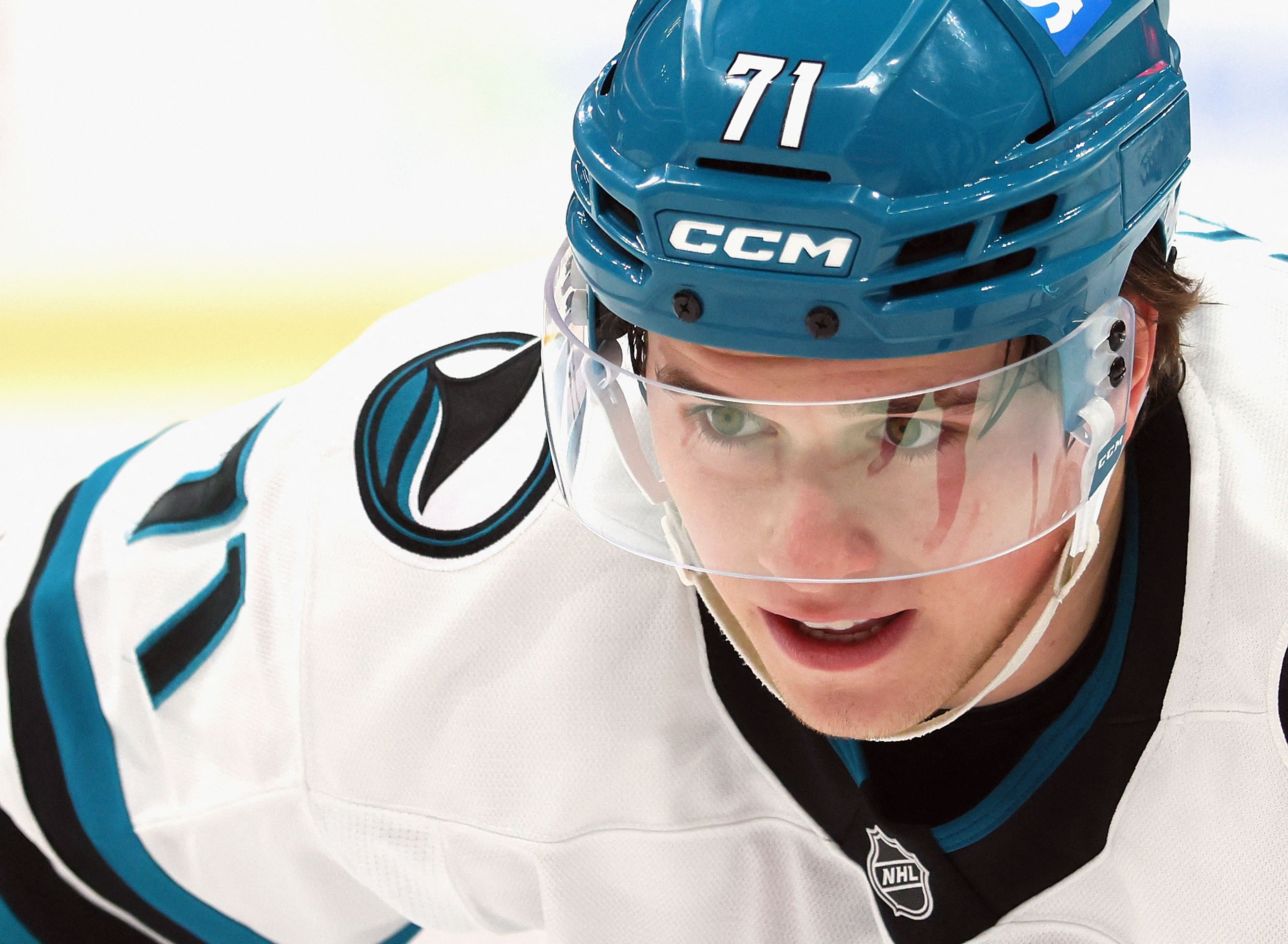 Une statistique impressionnante démontre que Macklin Celebrini pourrait devenir le troisième joueur de 19 ans de l’histoire à remporter le trophée Hart