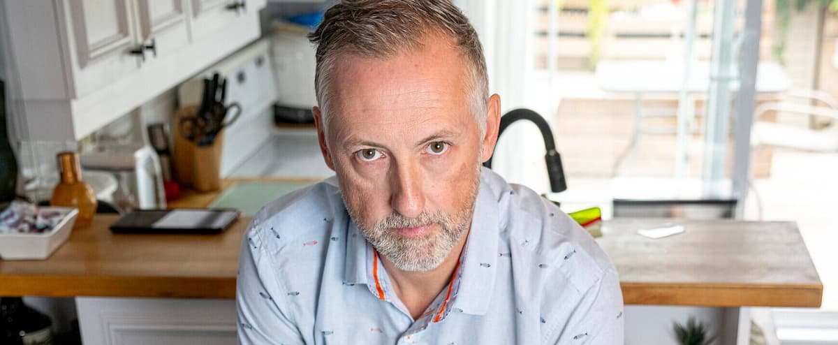 Plus de 6000 $ en hébergement après un vol annulé: obligé de piger dans son CELI dans l'attente d'un dédommagement de Flair Airlines