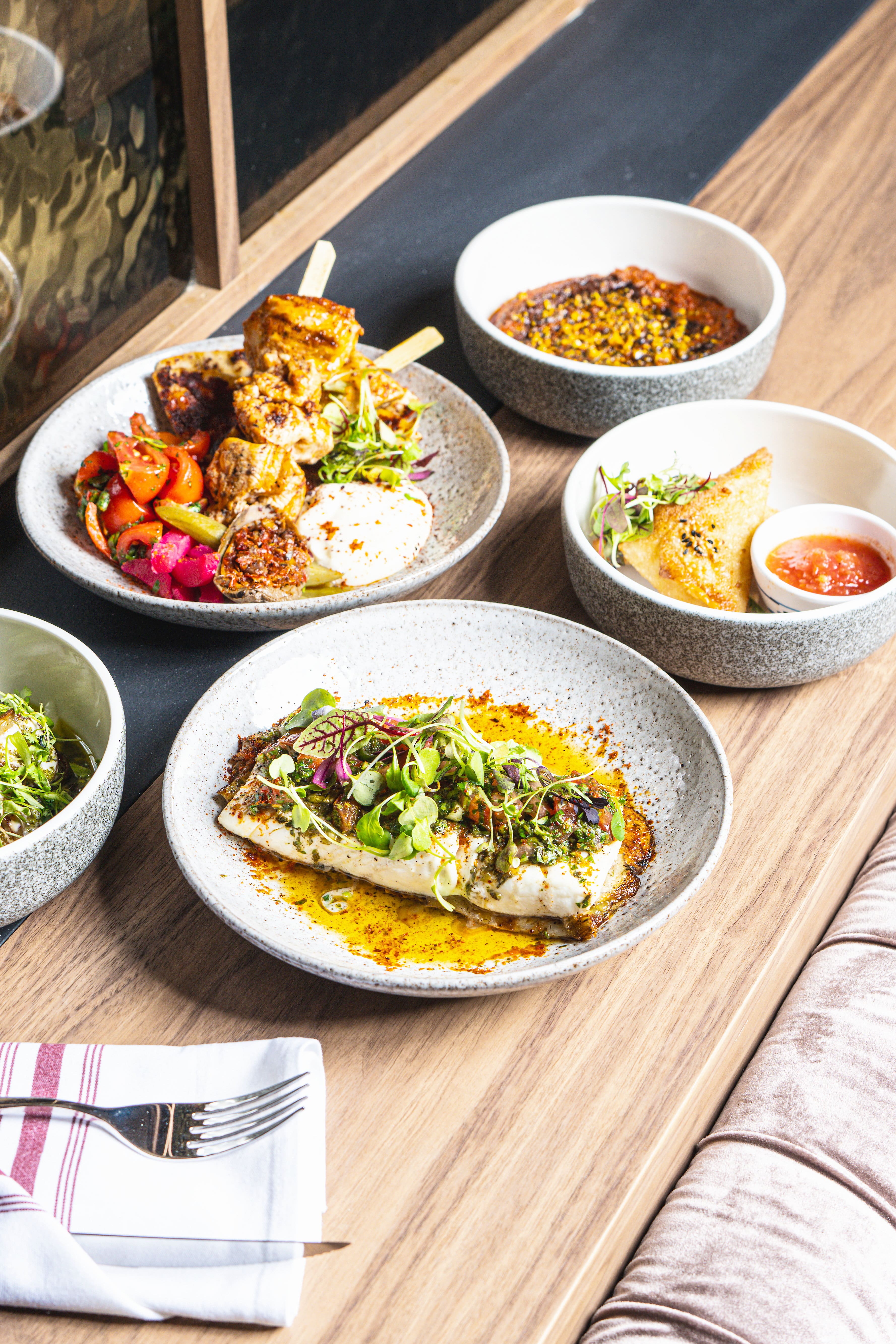 7 adresses de cuisine m&eacute;diterran&eacute;enne qui vous donneront envie de vous enfuir au soleil