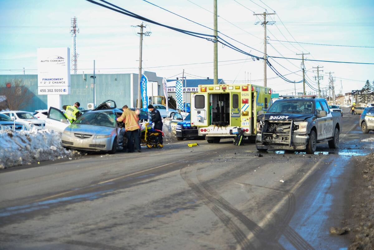 SaintLinLaurentides violent accident impliquant un véhicule de la