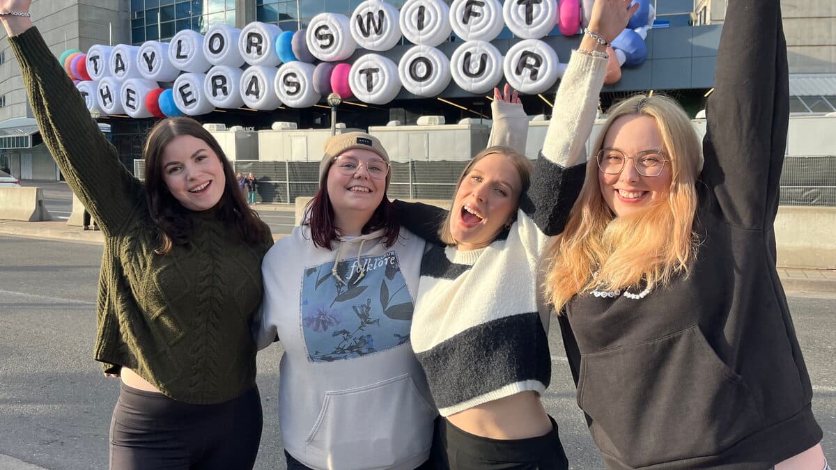 «Le Journal» à Toronto: les Swifties du Québec débarquent