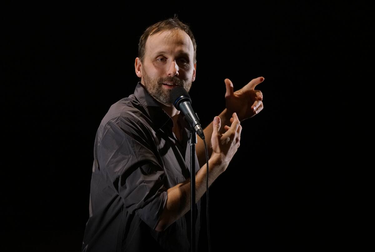 &laquo;&Agrave; mains nues&raquo;: une ode &agrave; la langue sign&eacute;e &Eacute;mile Proulx-Cloutier