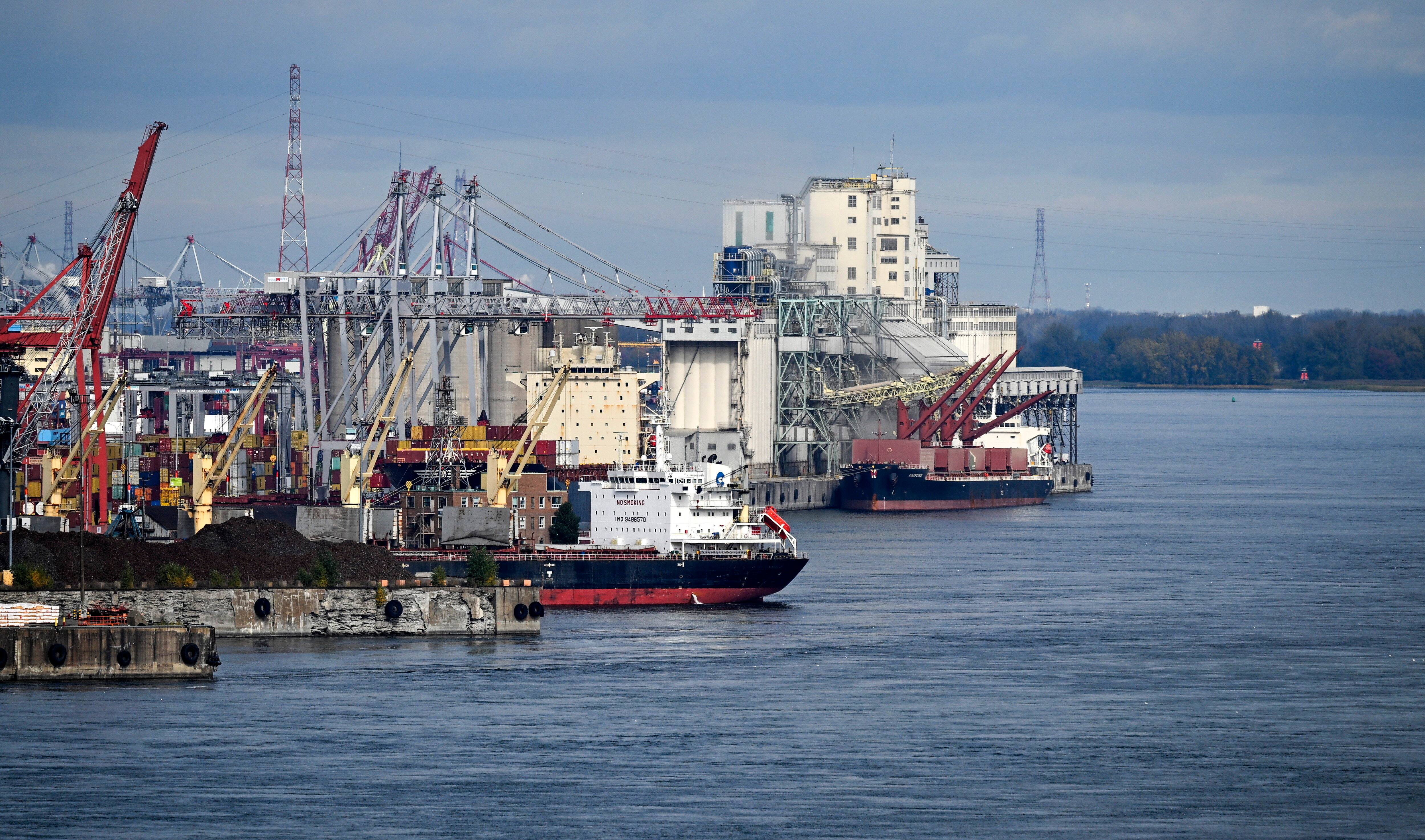 Comptes de d&eacute;penses sal&eacute;s de l&rsquo;ex-PDG: Port de Montr&eacute;al serre la vis et interdit l&rsquo;alcool