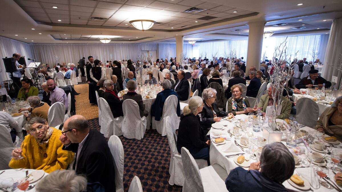 Un organisme demande à Québec d'en faire plus pour les aînés