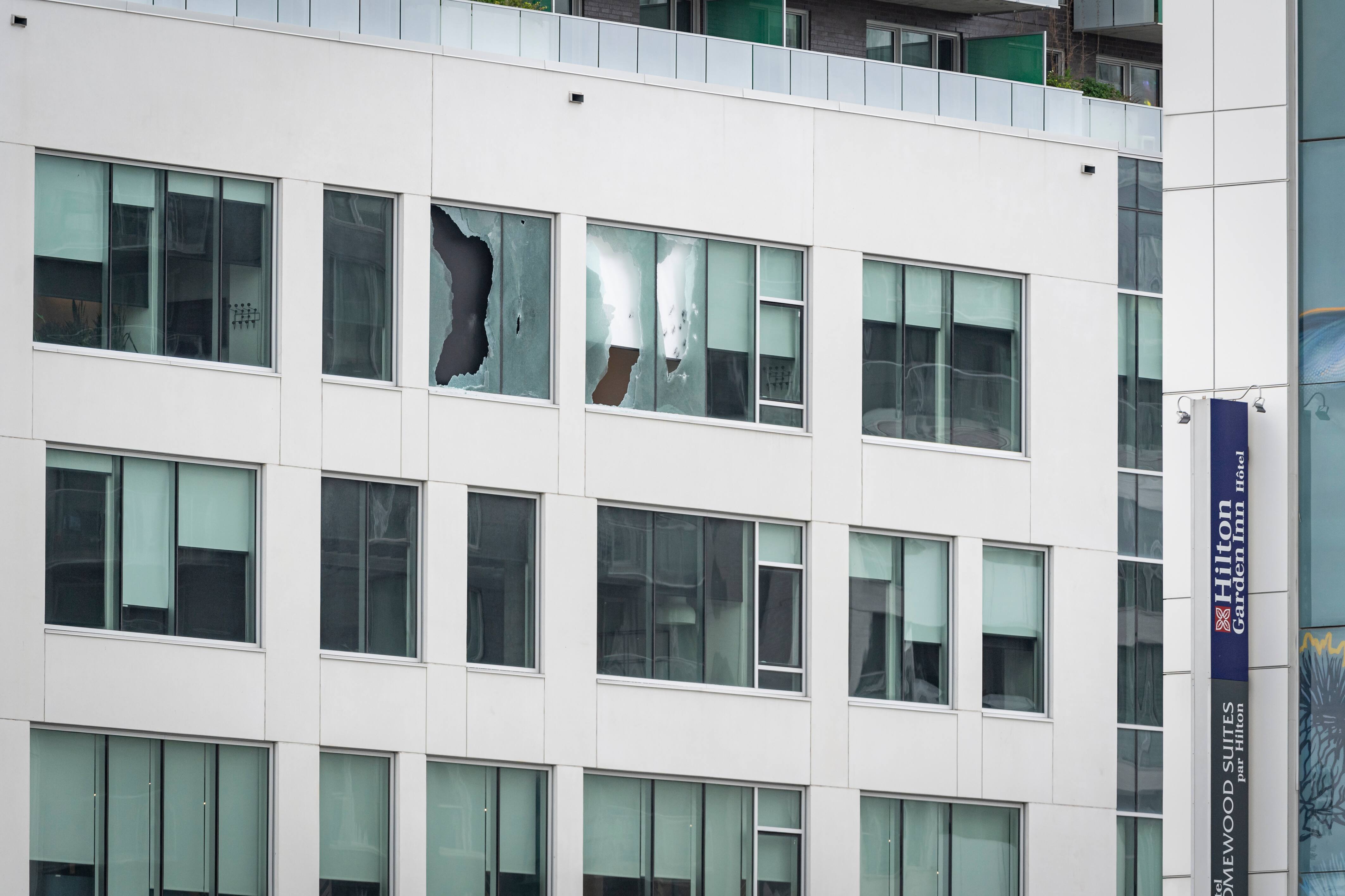 Fusillade à Montréal: le tireur, venu de l’Ouest canadien, aurait voulu s’attaquer à Pornhub