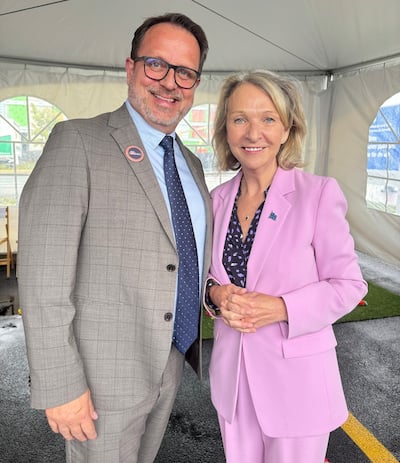 François St-Louis, MNA de Joliette e Sonia Bélanger, Ministra responsável pelos Idosos, em Saint-Charles-Borromée, quinta-feira, 28 de agosto de 2025.
