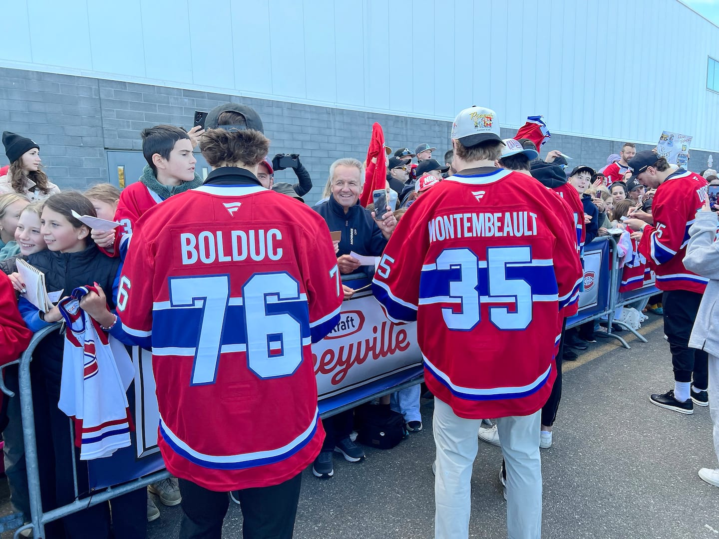 Samuel Montembeault et Zachary Bolduc disputent un match préparatoire à Trois-Rivières