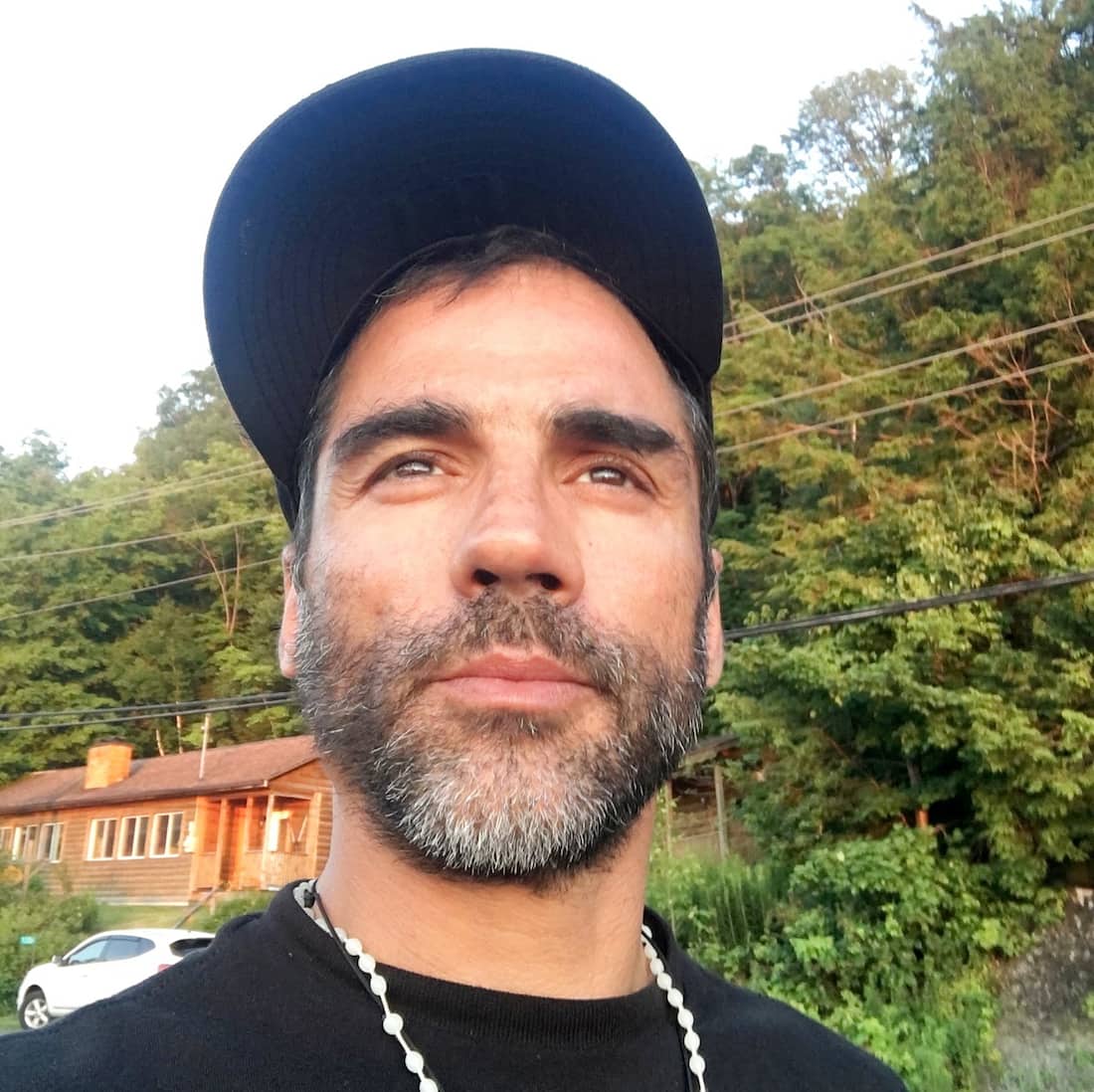 Meurtre à Saint-Léonard: un homme possiblement poignardé retrouvé sans ...