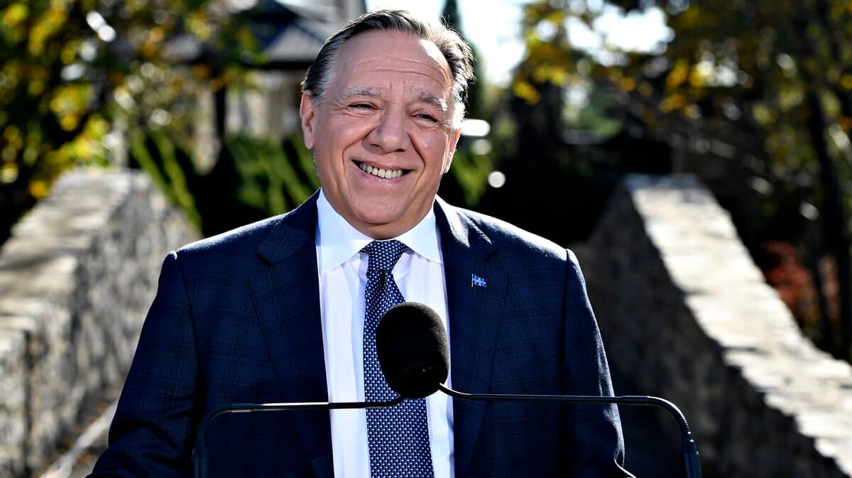 Chèques de la CAQ : de premiers versements début décembre | TVA Nouvelles