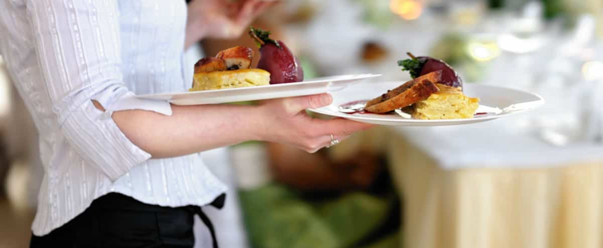 The idea of opening the dining rooms is greeted with reserve 1