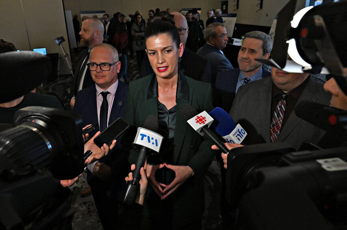 Finance et politique : l’empreinte de  sur les notables de GenA¨ve Québec : un sursaut de la croissance en février - Desjardins