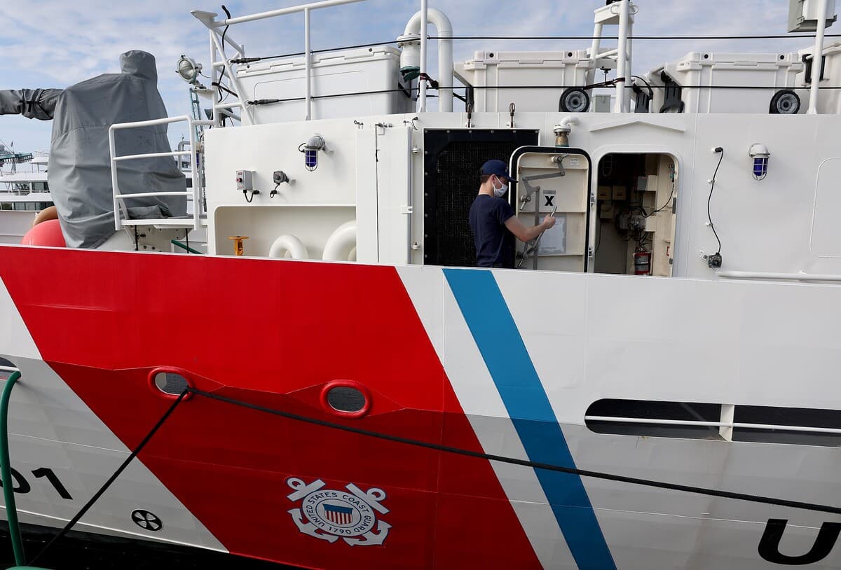 Chavirage d'un bateau: des recherches &laquo;d&eacute;sesp&eacute;r&eacute;es&raquo; se poursuivent pr&egrave;s de la Floride
