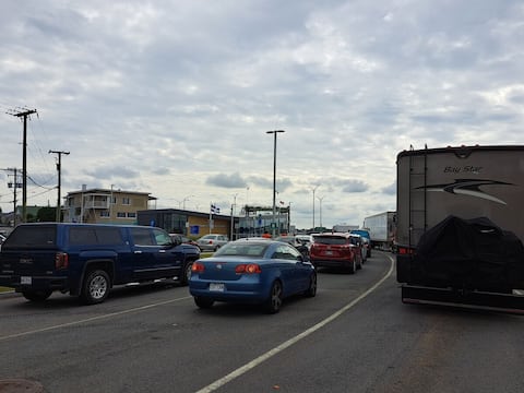 Ferry to East Montreal to avoid confusion