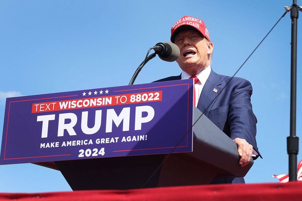 Trump sugg&egrave;re d&rsquo;accorder la r&eacute;sidence permanente aux &eacute;trangers dipl&ocirc;m&eacute;s aux &Eacute;tats-Unis