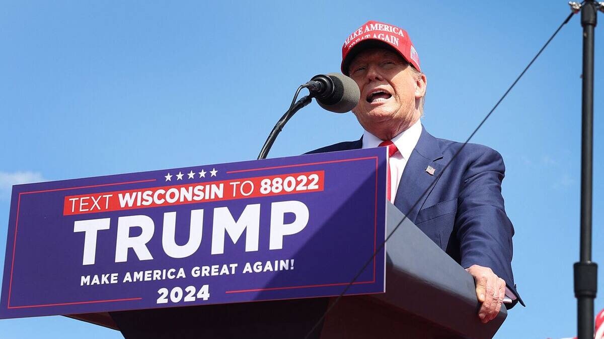 Trump suggère d’accorder la résidence permanente aux étrangers diplômés aux États-Unis