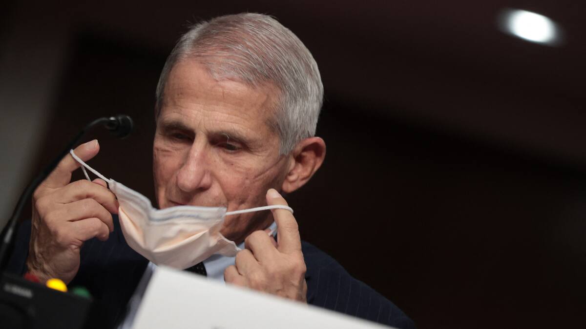 Les États-Unis en «état d'alerte avancée» face au variant Omicron, selon le Dr Fauci