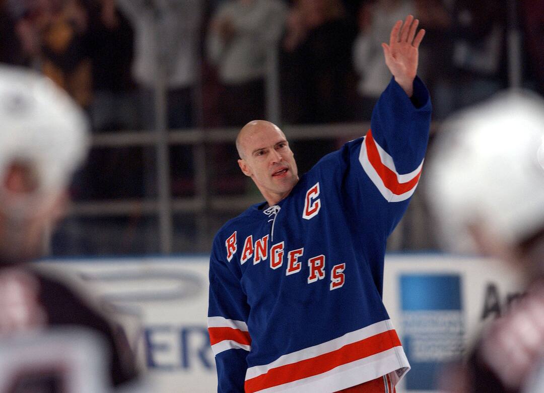 HKN-RANG-SABRES-MESSIER