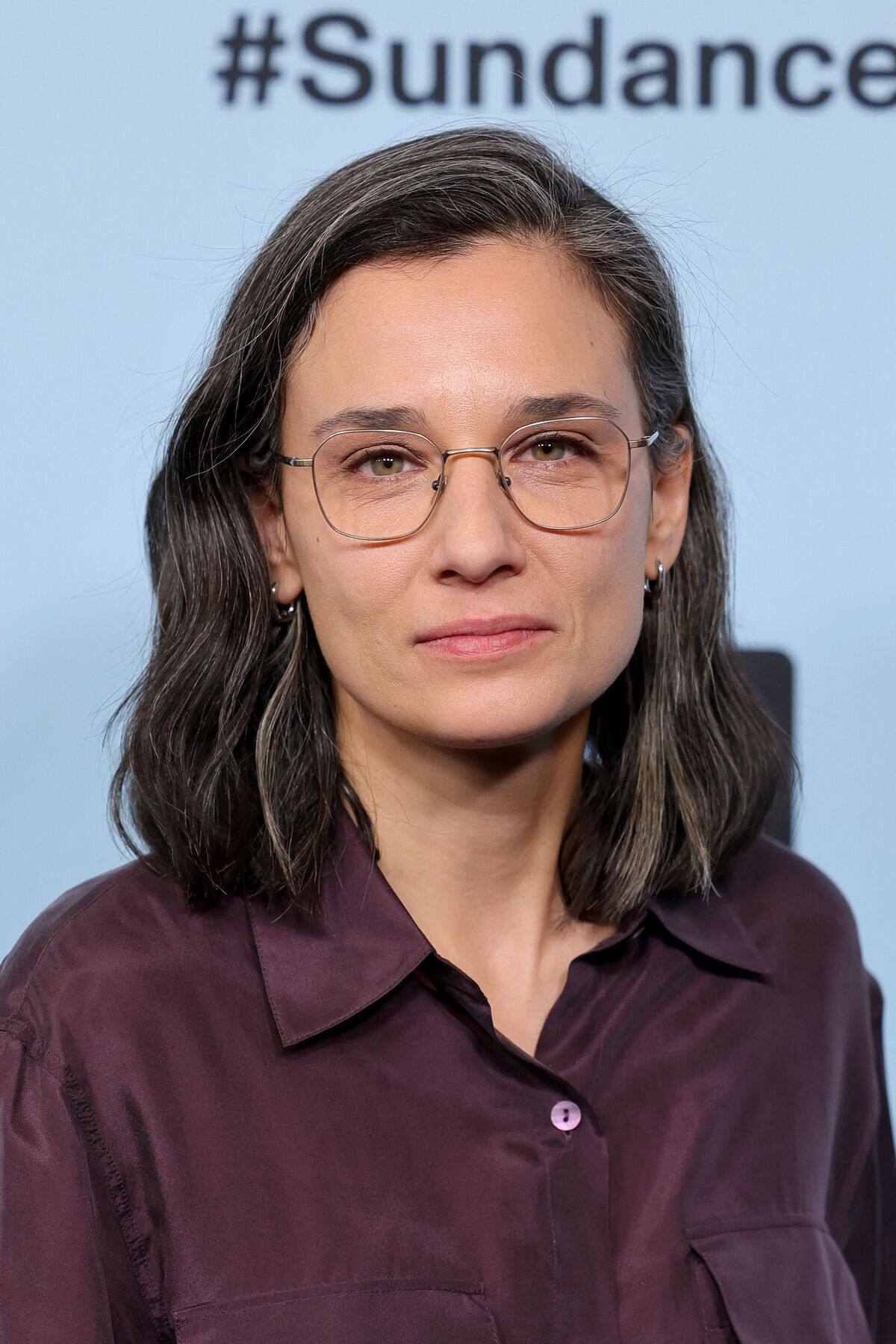 Karine Gonthier-Hyndman, Chloé Robichaud y Laurence Leboeuf durante el estreno de la película 