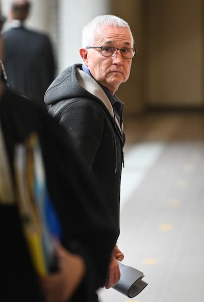 Pierre Lafontaine durante su declaración de culpabilidad en abril de 2024.