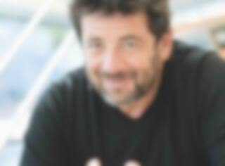 Il nous donne de ses nouvelles