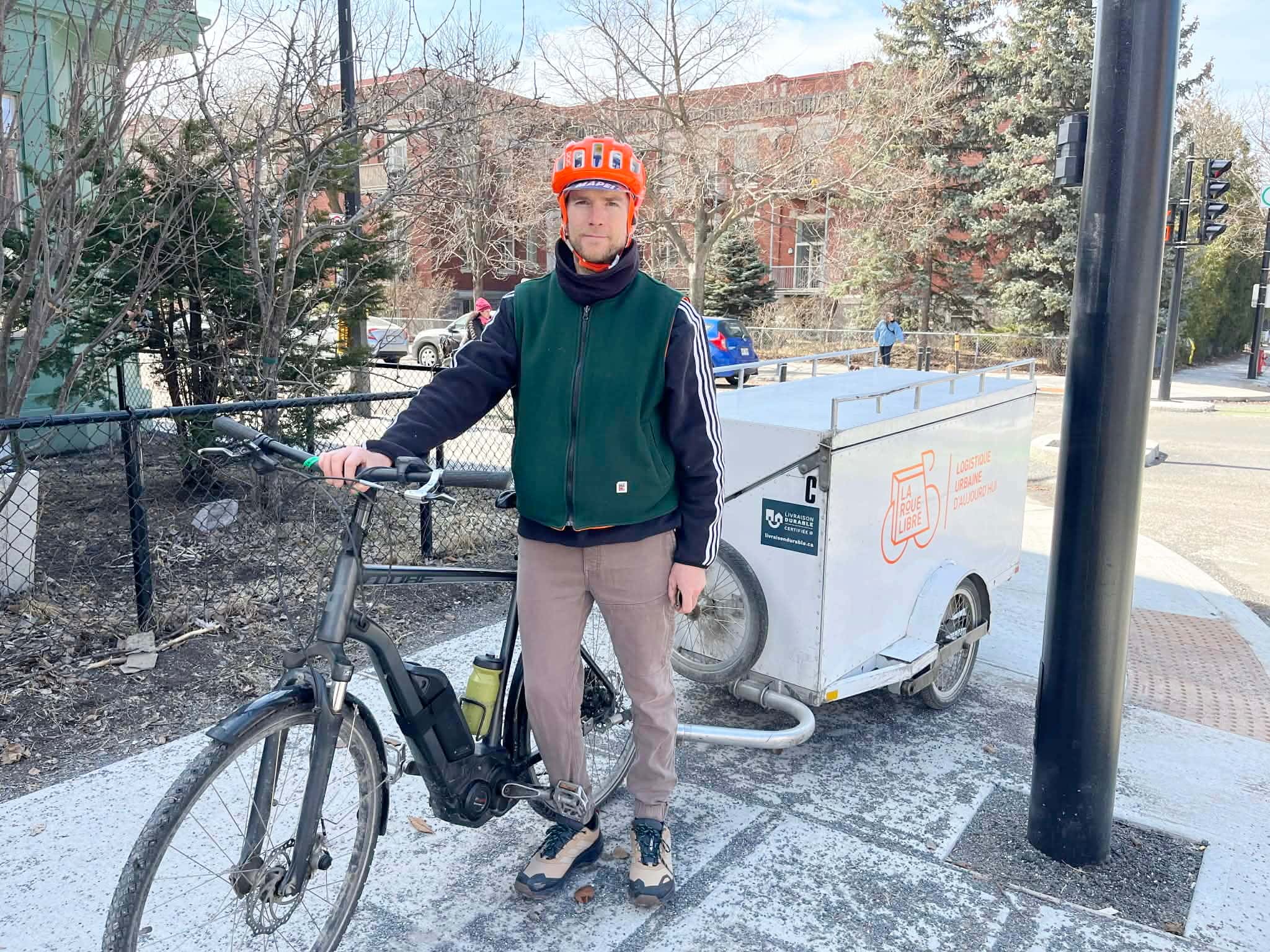 Livraison à vélo: forcé de payer 8000$ à cause du mauvais état des rues