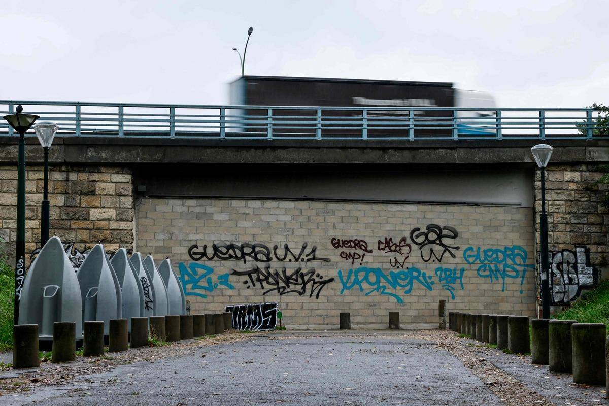Un &laquo;mur de la honte&raquo; cens&eacute; prot&eacute;ger la banlieue des toxicomanes