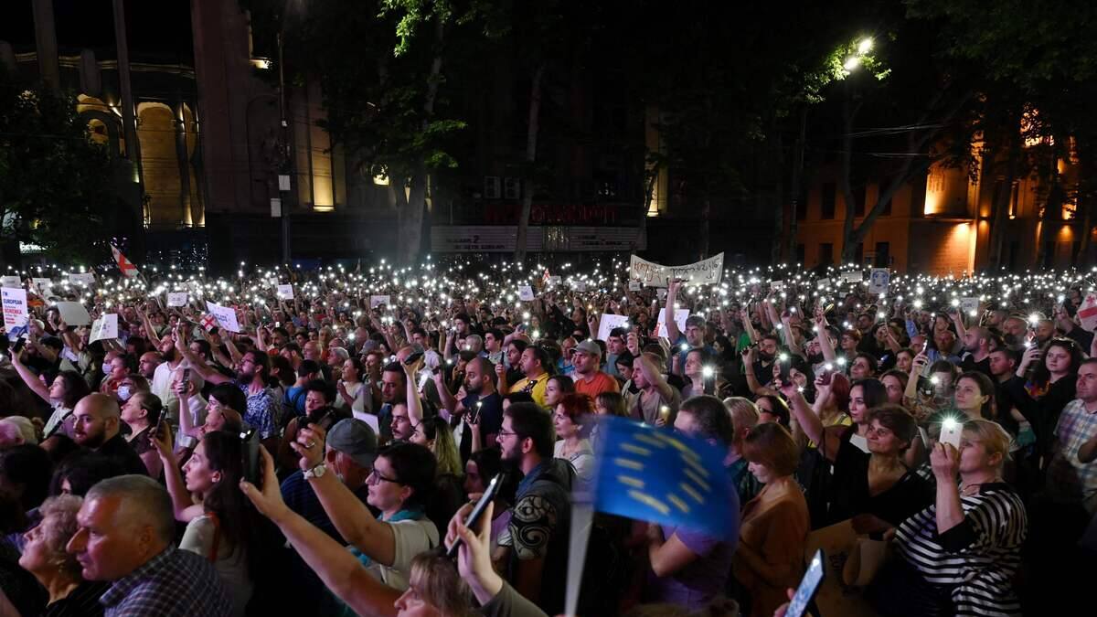 Des Géorgiens défilent par milliers pour demander l'adhésion à l'Union européenne