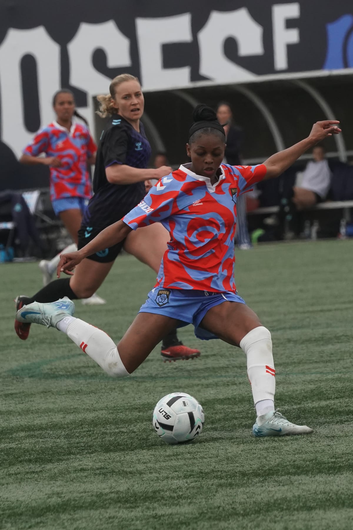 Une Québécoise des Roses de Montréal avec l’équipe nationale | JDM