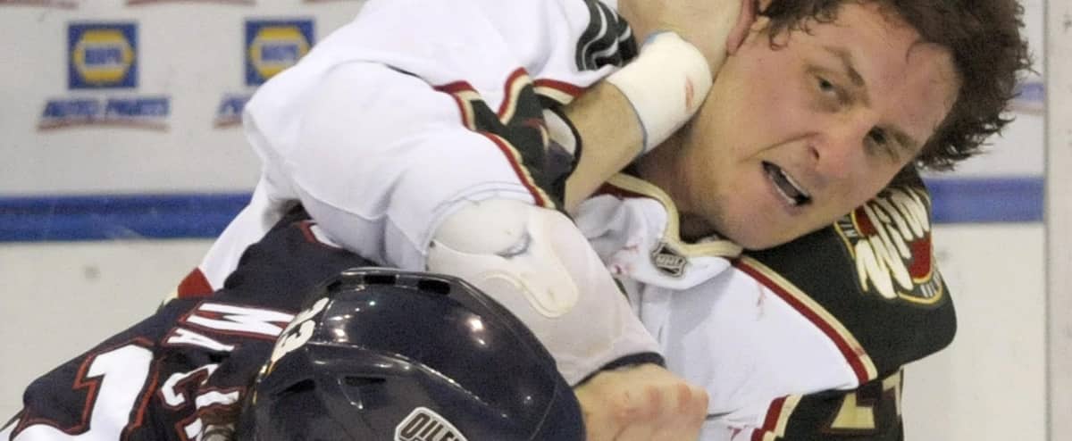 Bagarres: le hockey se fiche de ce que dit la science