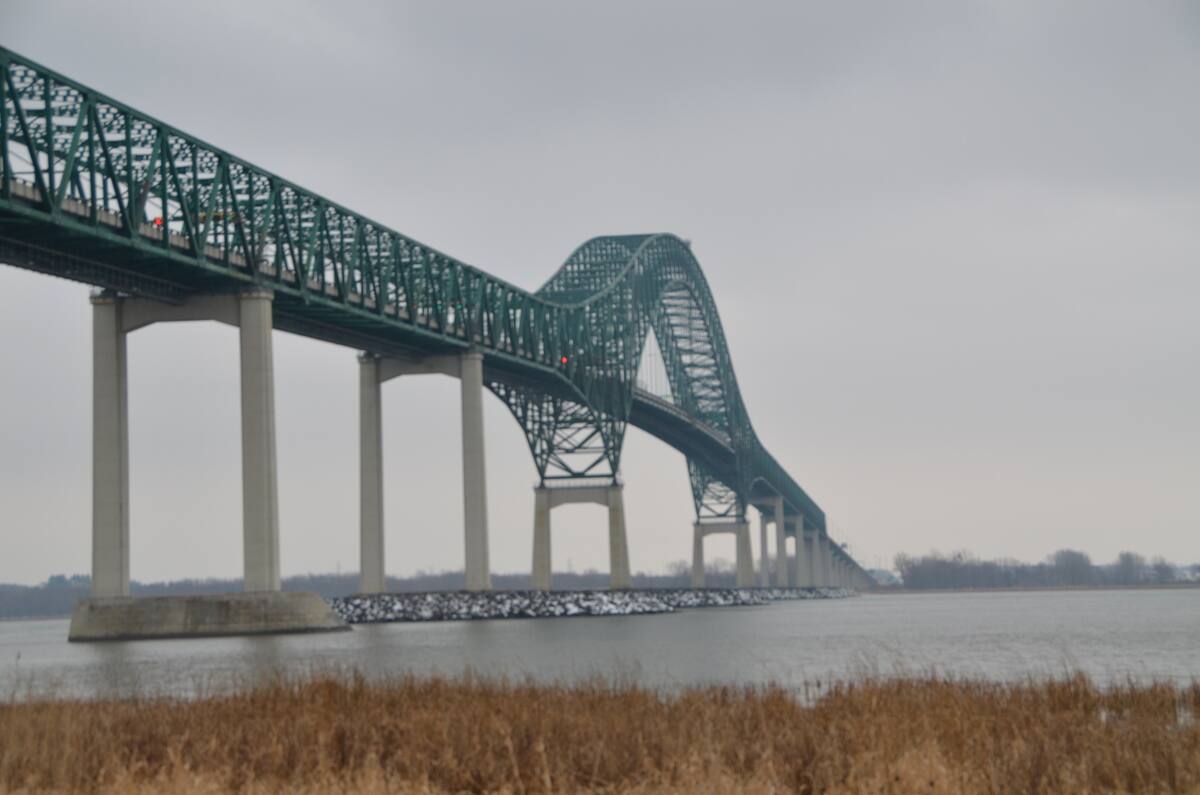 Accident majeur le pont Laviolette est