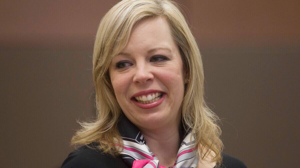 Erin O’Toole montre la porte à une sénatrice dissidente